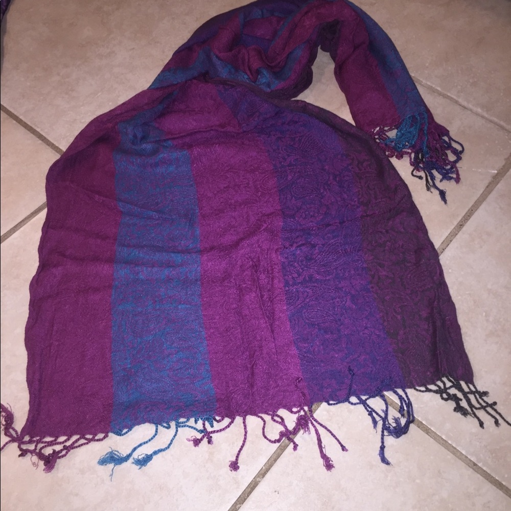 Scarf - Picture 6 of 6